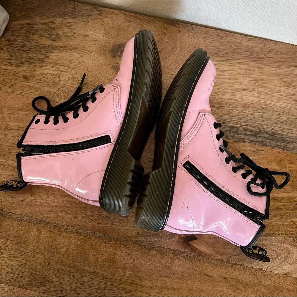 Dr Doc Martens 8 Eye Pink Patent Leather Ankle Combat Boots 1460J Sz 2